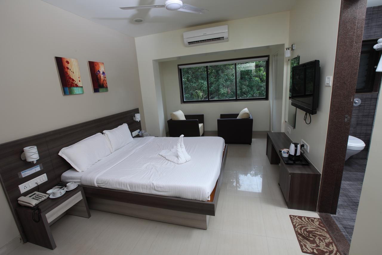 Mahād Motel Visava מראה חיצוני תמונה